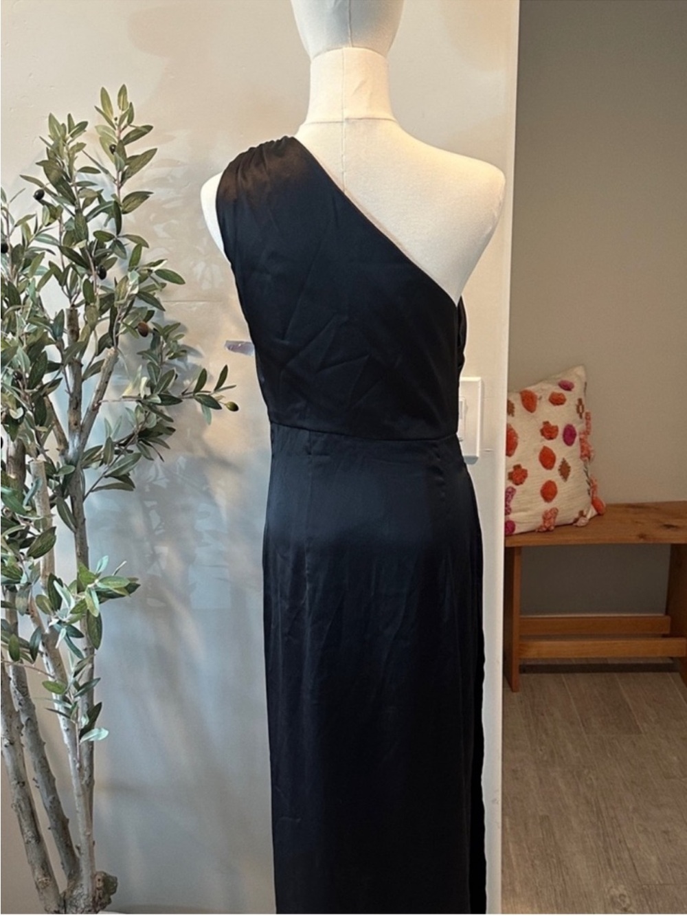 Petal & Pup Nadia Black One-Shoulder Satin Maxi Dress New! - Picture 10 of 13